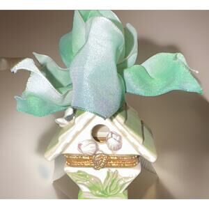 Vintage Ceramic Birdhouse Trinket Box Bumblebees with Pink Flower Design